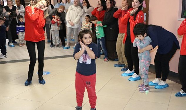 Anne Kent'ten Down Sendrumlu miniklere manalı aktiflik - Haberois Anne Kent'ten Down Sendrumlu miniklere manalı aktiflik