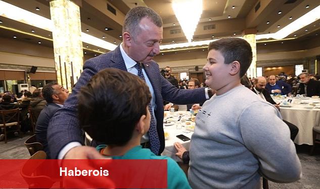 Lider Büyükakın: Sizleri asla yalnız bırakmayacağız - Haberois Lider Büyükakın: Sizleri asla yalnız bırakmayacağız
