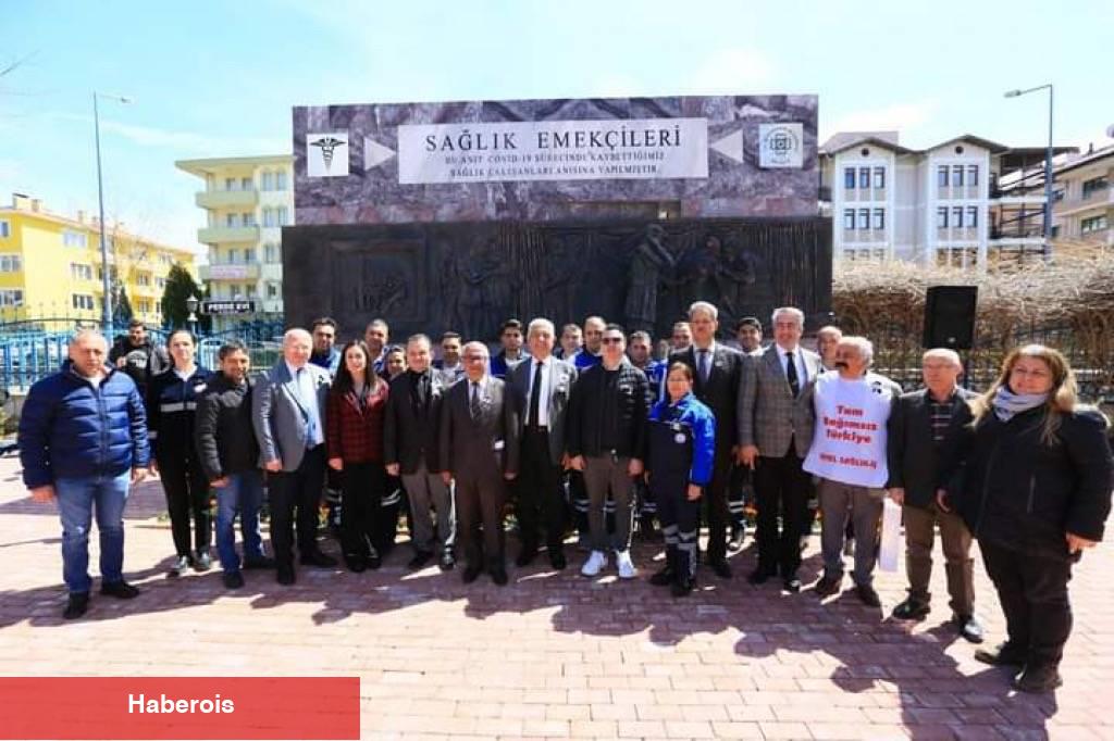 TTB ve Tabip Odalarından COVID-19 ve Zelzelede Yitirilen Sağlıkçılara Vefa