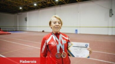 67 yaşındaki atlet Ayşe Babür rekorlarını geliştiriyor