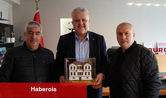 Atatürk'ün doğduğu konutun birebir birebirini yaptı! - Haberois Atatürk'ün doğduğu konutun birebir birebirini yaptı!