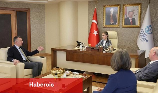 Başkan Büyükakın, makamını 4. sınıf öğrencisi Yayla'ya bıraktı - Haberois Başkan Büyükakın, makamını 4. sınıf öğrencisi Yayla'ya bıraktı