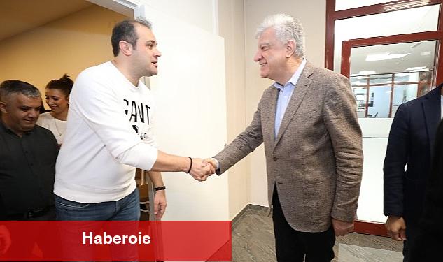 Başkan Engin, Belediye Personelinin Bayramını Kutladı - Haberois Başkan Engin, Belediye Personelinin Bayramını Kutladı