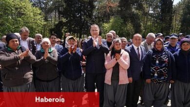 Beylikdüzü Belediye Başkanı Mehmet Murat Çalık 1 Mayıs Emek ve Dayanışma Günü dolayısıyla belediye çalışanlarıyla bir araya geldi