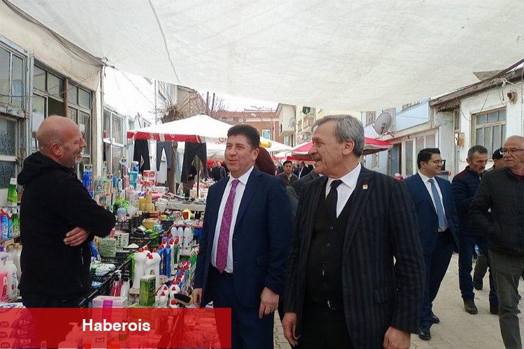 CHP'li aday adayları Pazaryeri'nde kendilerini tanıttı