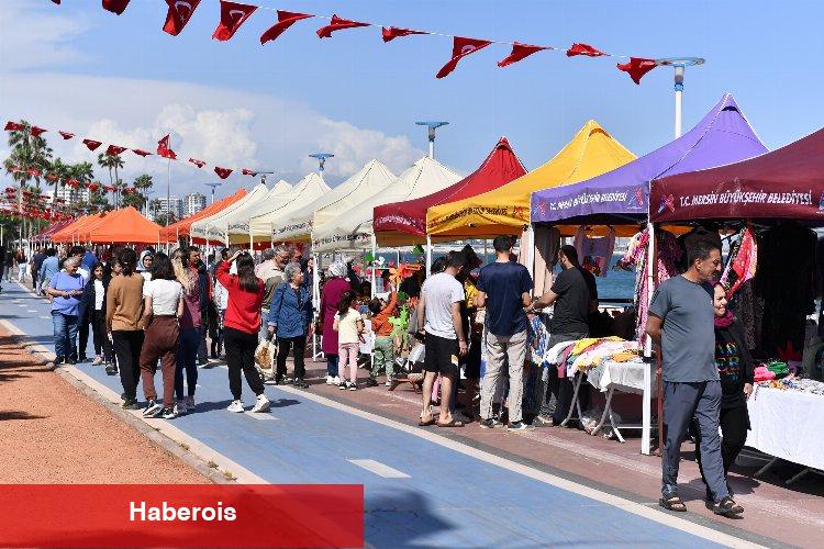 ‘Deprem Dayanışma Pazarı’ depremzede üreticileri ağırlıyor