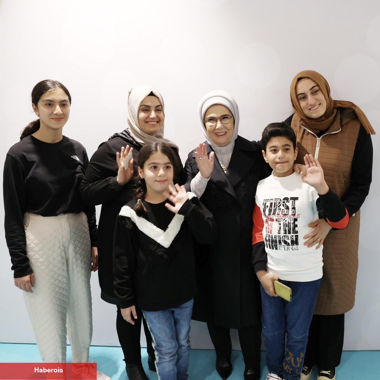 Emine Erdoğan'dan TOGEM Derneği üyeleriyle iftar paylaşımı