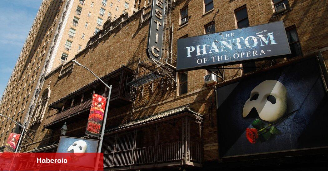 Hayranlar, 'Phantom' Rekor Bir Broadway Koşusunu Bitirirken Toplanıyor