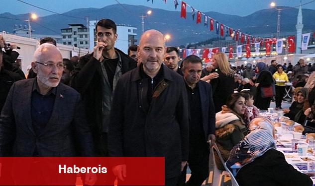 İçişleri Bakanı Süleyman Soylu İskenderun Konteyner Kentte Depremzedelerle İftar Yaptı - Haberois İçişleri Bakanı Süleyman Soylu İskenderun Konteyner Kentte Depremzedelerle İftar Yaptı