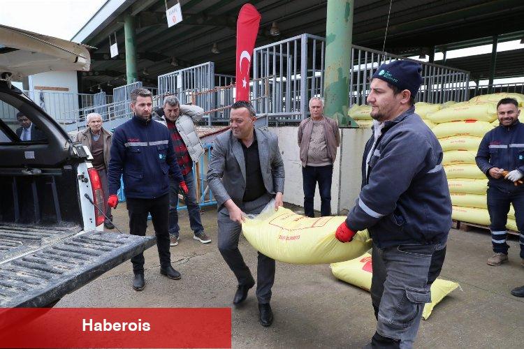 İzmit'ten 840 çiftçiye hibeli gübre desteği