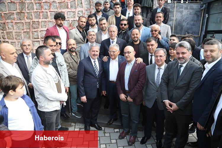 Kayseri dinamikleri hemşerileriyle bayramı kutladı