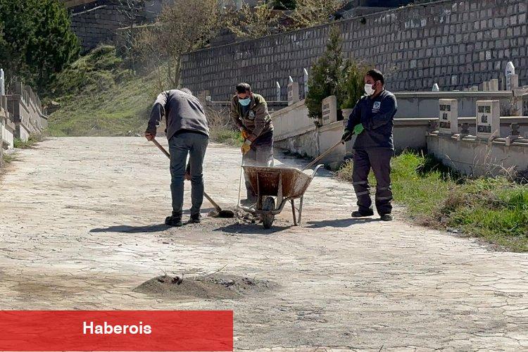 Kayseri Melikgazi'de mezarlıklar bayrama hazırlanıyor