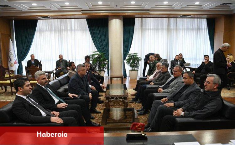 MHP'li Özdemir Kahramanmaraş'ta depremzede vatandaşlarla iftar yaptı
