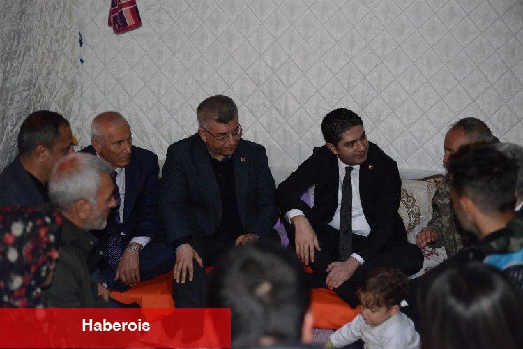 MHP'li Özdemir Kahramanmaraş'ta depremzede vatandaşlarla iftar yaptı