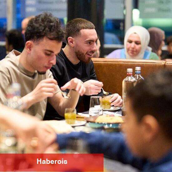 Orkun Kökçü'den Feyenoord'da iftar yemeği