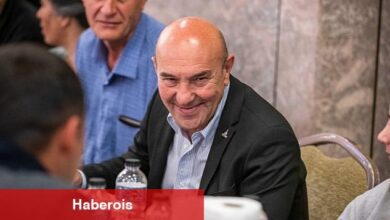 Soyer depremzedelerle sahurda buluştu "Yerinize kendimi koyarak elimden ne geliyorsa yapacağım"