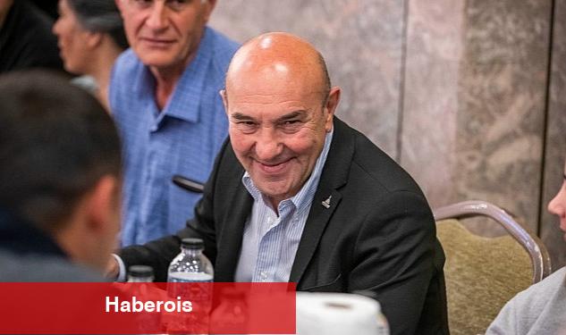 Soyer depremzedelerle sahurda buluştu "Yerinize kendimi koyarak elimden ne geliyorsa yapacağım" - Haberois Soyer depremzedelerle sahurda buluştu "Yerinize kendimi koyarak elimden ne geliyorsa yapacağım"