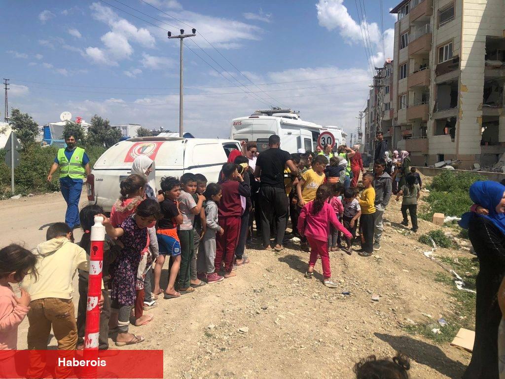 TTB, SES ve TODAP Gönüllüleri Deprem İllerinde Bayram Mesaisinde