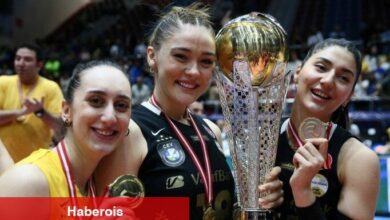 VakıfBank, kupa sayısında Eczacıbaşı'nı yakaladı