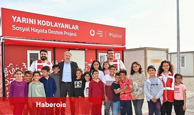 "Yarını Kodlayanlar", Depremzede Çocukları Teknolojinin Gücüyle Hayata Bağlayacak - Haberois "Yarını Kodlayanlar", Depremzede Çocukları Teknolojinin Gücüyle Hayata Bağlayacak