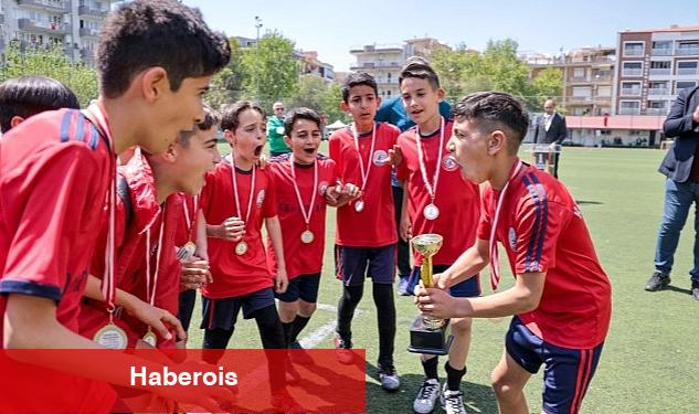 Yarının Futbolcuları Turnuva Coşkusu Yaşadı - Haberois Yarının Futbolcuları Turnuva Coşkusu Yaşadı