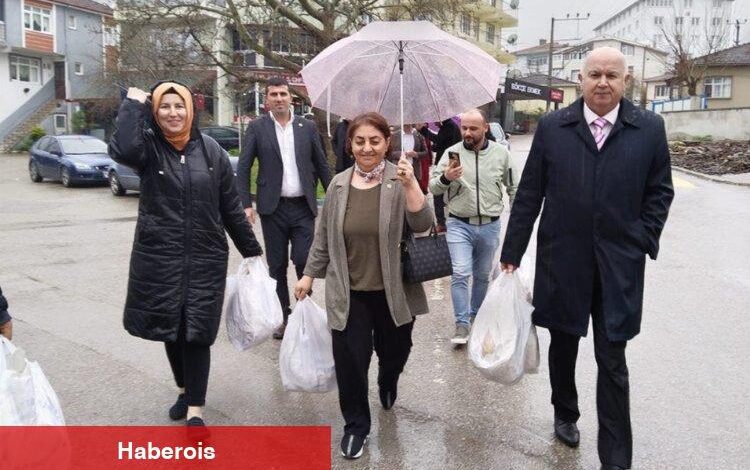 YETERLİ Partili Yüksel Ercan’ı sağanak yağış da durduramadı - Haberois YETERLİ Partili Yüksel Ercan’ı sağanak yağış da durduramadı
