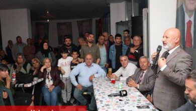 Ahmet Çolakbayrakdar mahalleleri geziyor
