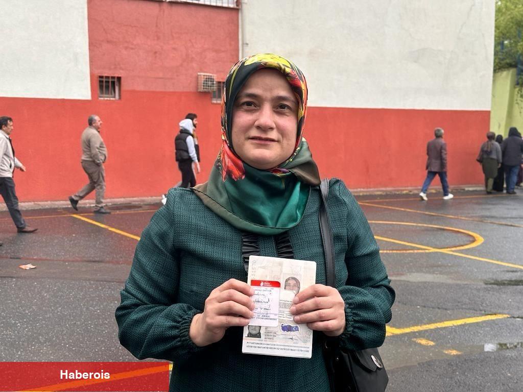 Azerbaycan’dan İstanbul’a oy kullanmaya geldi! 15 bin TL'yi gözden çıkardı