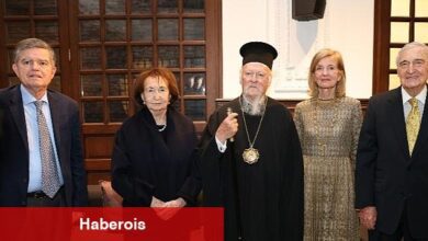 "Aziz İstanbul" Sergisi Galata Rum Okulu'nda Ziyaretçilerle Buluşuyor