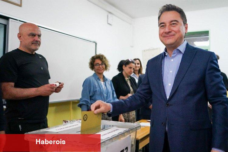 Babacan oyunu kullandı