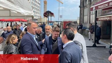 Beylikdüzü Belediye Başkanı Mehmet Murat Çalık, vefat eden babası Yüksel Çalık için İstanbul ve Trabzon'da Mevlid-i Şerif okuttu