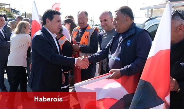 Bodrum Belediye Başkanı Ahmet Aras, 1 Mayıs Emek ve Dayanışma Günü vesilesiyle işçilerle bir araya geldi - Haberois Bodrum Belediye Başkanı Ahmet Aras, 1 Mayıs Emek ve Dayanışma Günü vesilesiyle işçilerle bir araya geldi