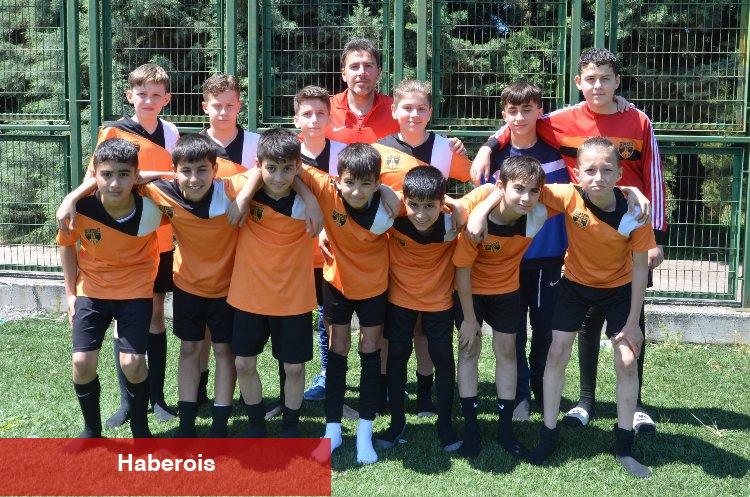 Bursa Ovaakçaspor'dan 'vefa' kupası