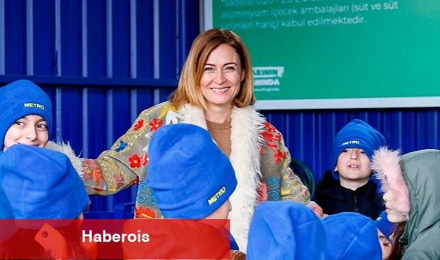 Ceyda Düvenci, Metro Türkiye'nin Depozito Alanında Çocuklara Geri Dönüşümün Önemini Anlattı - Haberois Ceyda Düvenci, Metro Türkiye'nin Depozito Alanında Çocuklara Geri Dönüşümün Önemini Anlattı