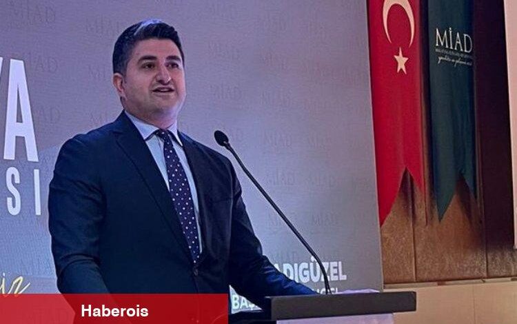 CHP'li Onursal Adıgüzel istifa etti!