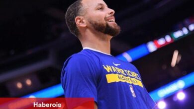 Curry, J. Walter Kennedy Yurttaşlık Ödülü'nü kazandı!