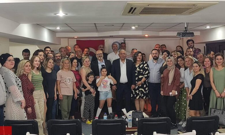 Demokratik Sağlık-Sen İzmir’de, Sertan Yeşilyurt ve Ekibi Güven Tazeledi! - Haberois Demokratik Sağlık-Sen İzmir’de, Sertan Yeşilyurt ve Ekibi Güven Tazeledi!