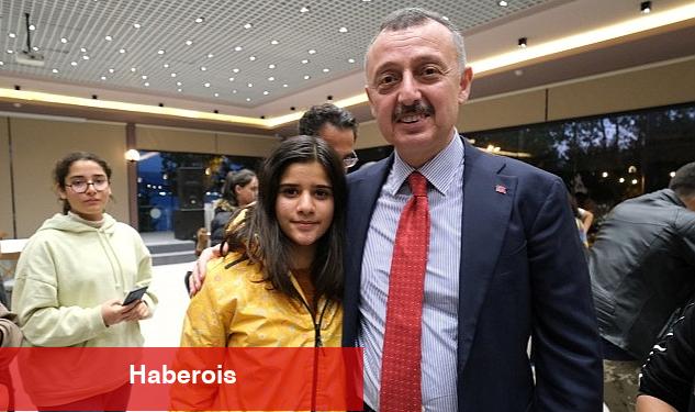 Deprem bölgesinden gelen öğrencilere eğitim desteği - Haberois Deprem bölgesinden gelen öğrencilere eğitim desteği