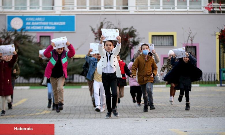 Ders saati 5’e düşüyor, toplumsallaşma ön planda olacak! Öğrenciler çok sevinecek! - Haberois Ders saati 5’e düşüyor, toplumsallaşma ön planda olacak! Öğrenciler çok sevinecek!