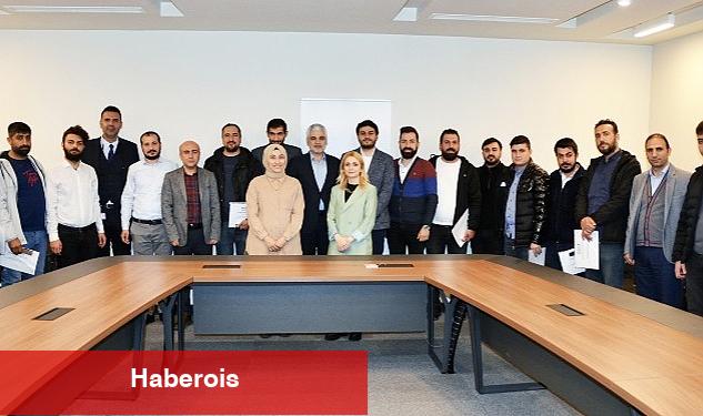 Dicle Elektrik Çalışanlarına 'Usta-İşçi Projesi' ile Ustalık Eğitimi Veriyor - Haberois Dicle Elektrik Çalışanlarına 'Usta-İşçi Projesi' ile Ustalık Eğitimi Veriyor