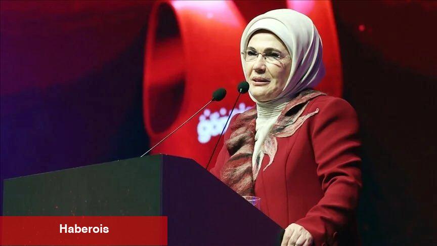 Emine Erdoğan UNESCO'nun 'İslamofobi' teşebbüsü hakkında paylaşım yaptı