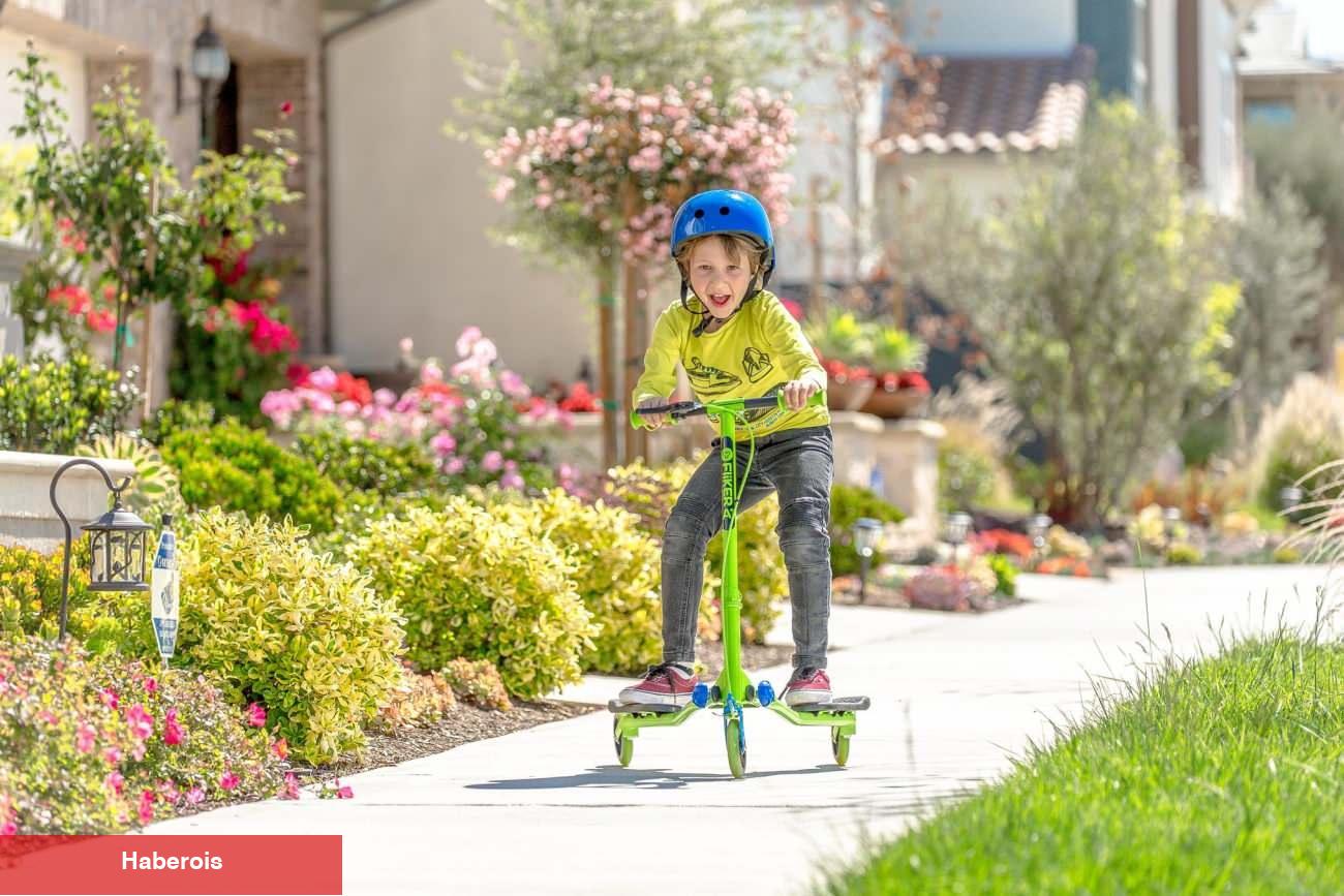 En âlâ çocuk scooter nasıl seçilir? Düzgün bir scooterda olması gereken özellikler nelerdir?