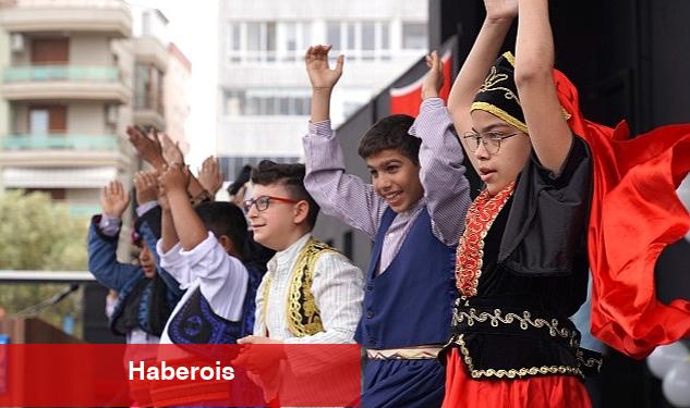 Engelliler Haftası Aliağa'da Renkli Etkinliklerle Kutlanıyor - Haberois Engelliler Haftası Aliağa'da Renkli Etkinliklerle Kutlanıyor