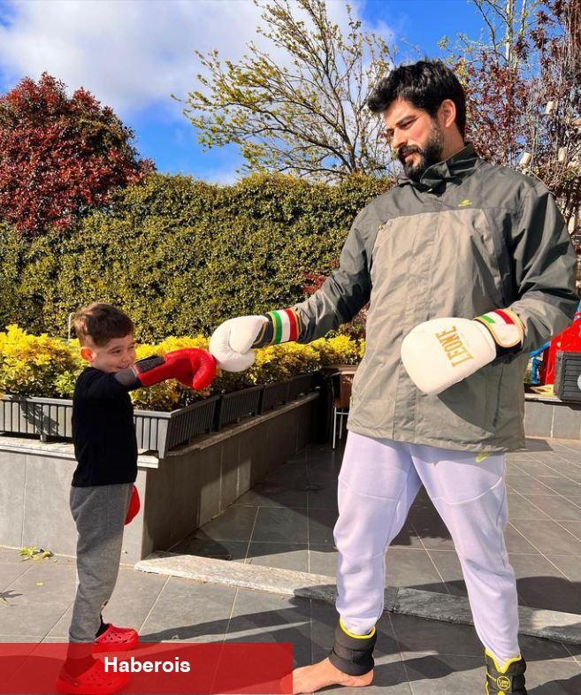 Fahriye Evcen'den oğlu Karan ile tenis şov!