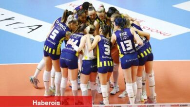 Fenerbahçe Opetli oyuncuların şampiyonluk sevinci