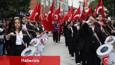 Gençler 19 Mayıs Coşkusunu Sokaklara Taşıdı