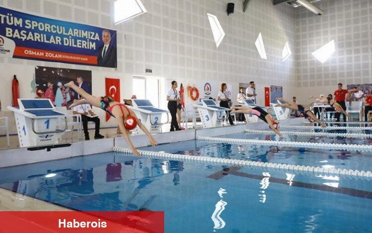 Gençler 4 farklı branşta kıyasıya yarıştı - Haberois Gençler 4 farklı branşta kıyasıya yarıştı