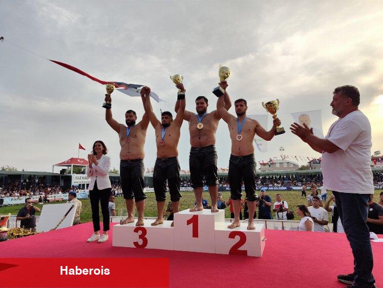 Gölcük'ün pehlivanı Manavgat'ta şampiyon oldu