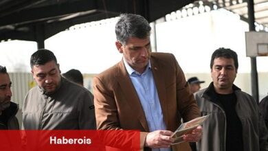 Kartepe Belediye Başkanı Av.M.Mustafa Kocaman, Kartepe Kent Çarşı'sında kurulmaya başlayan Antika Pazarı'nı ilk gününde ziyaret etti