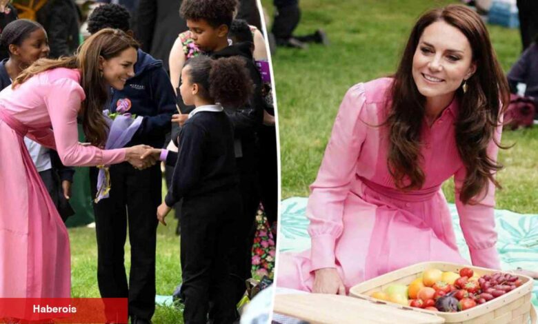Kate Middleton çocukların imza isteğini reddetmek zorunda kaldı! - Haberois Kate Middleton çocukların imza isteğini reddetmek zorunda kaldı!